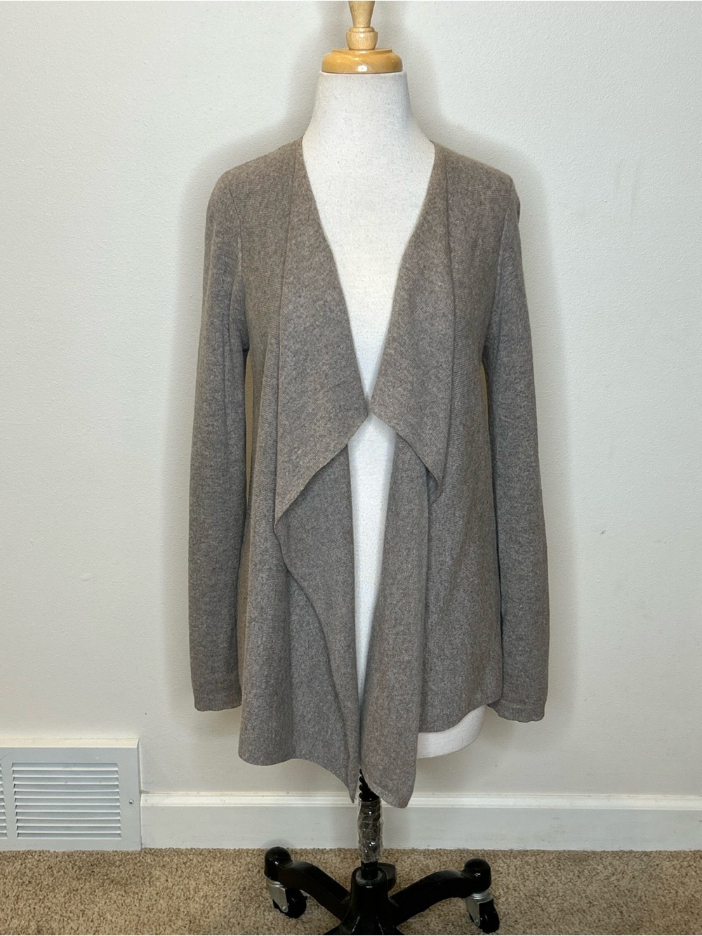 Velvet by Graham & Spencer Taupe Draped Open-Front Cashmere Cardigan Size M